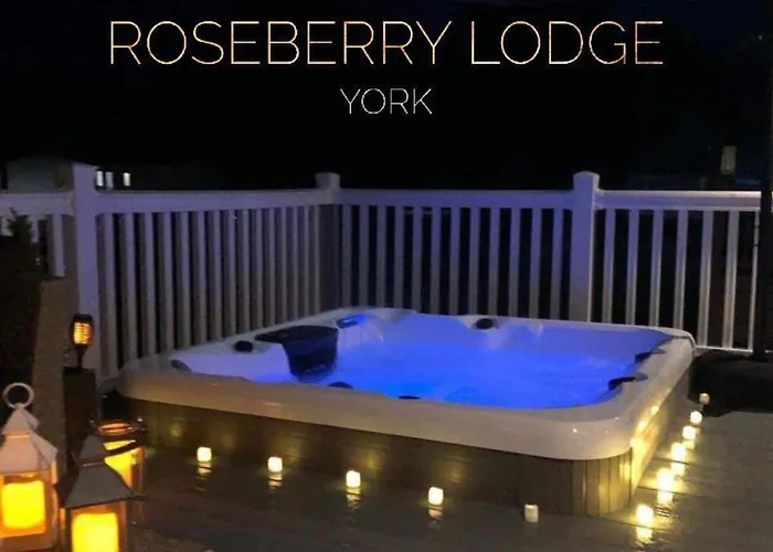 Roseberry Lodge With Hot Tub