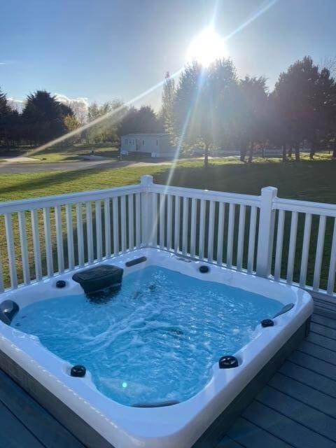 Holiday home Roseberry With Hot Tub *