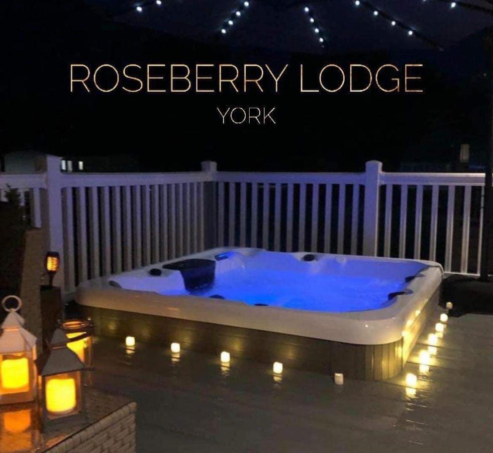 Roseberry With Hot Tub *